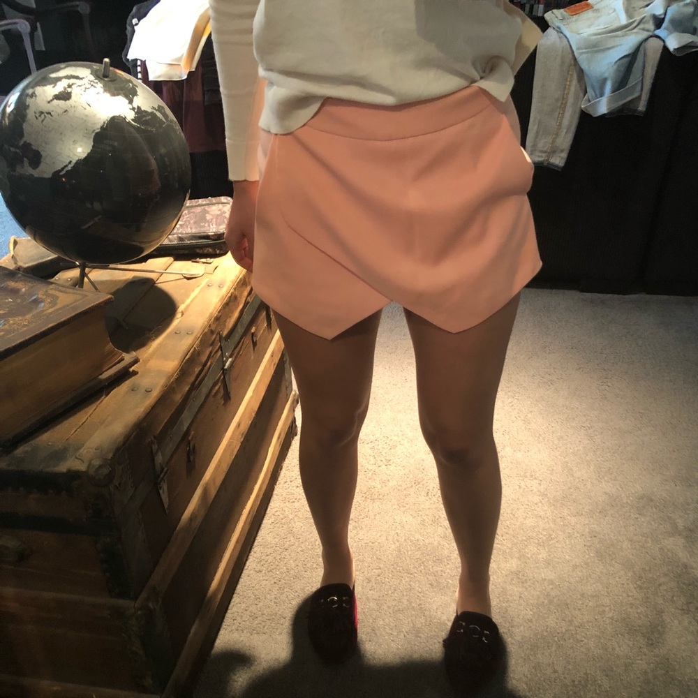 Asymmetric wrap skort